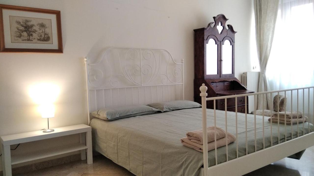 Piccinni House バーリ エクステリア 写真
